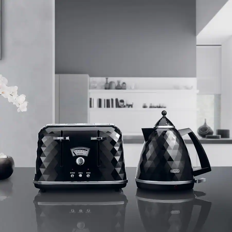 Bouilloire Électrique De’Longhi KBJ 2001.BK – 1,7 L – 2000 W – Noir - Thumbnail 2